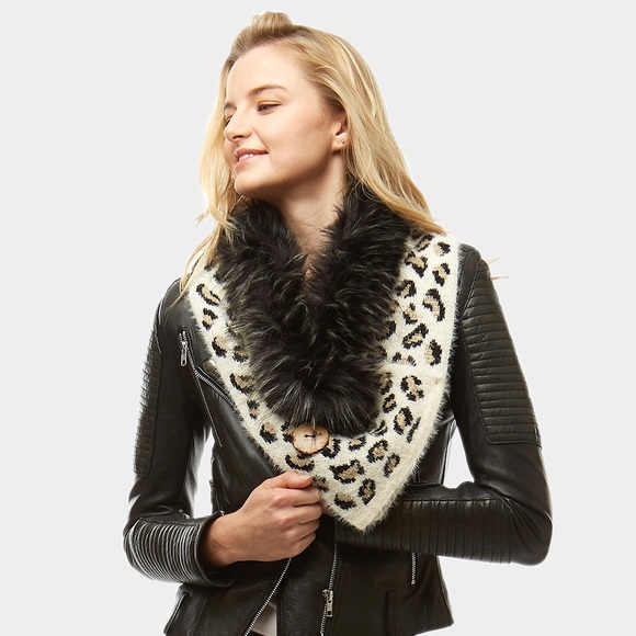 🆕 Leopard Faux Fur Chenille Tube - Picture 1 of 2